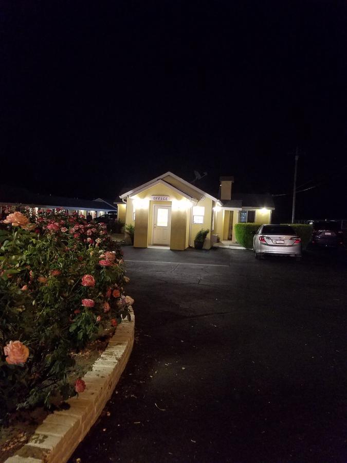 Edgewood Motel Willits Exterior photo